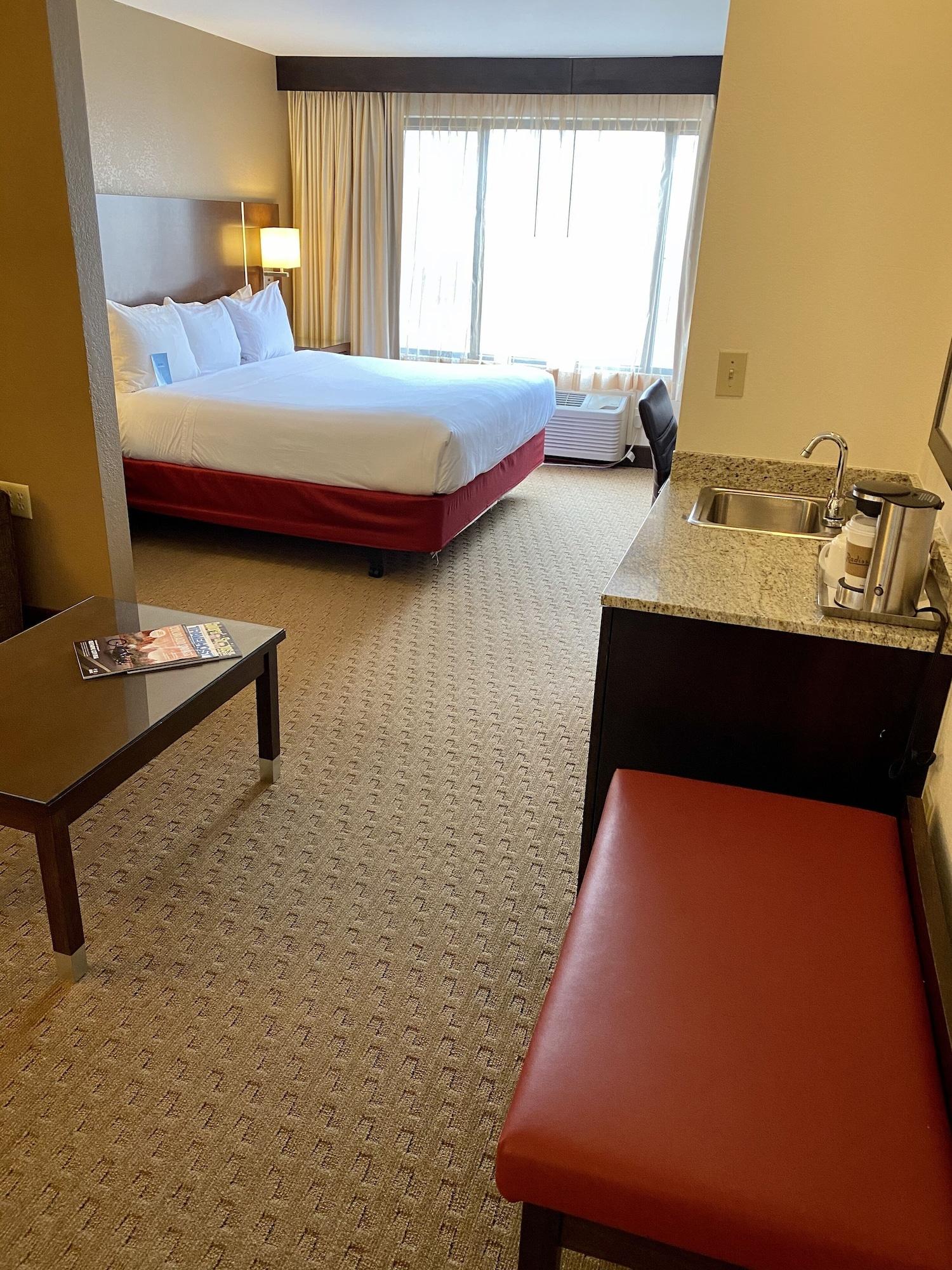 Radisson Hotel Colorado Springs Airport 외부 사진